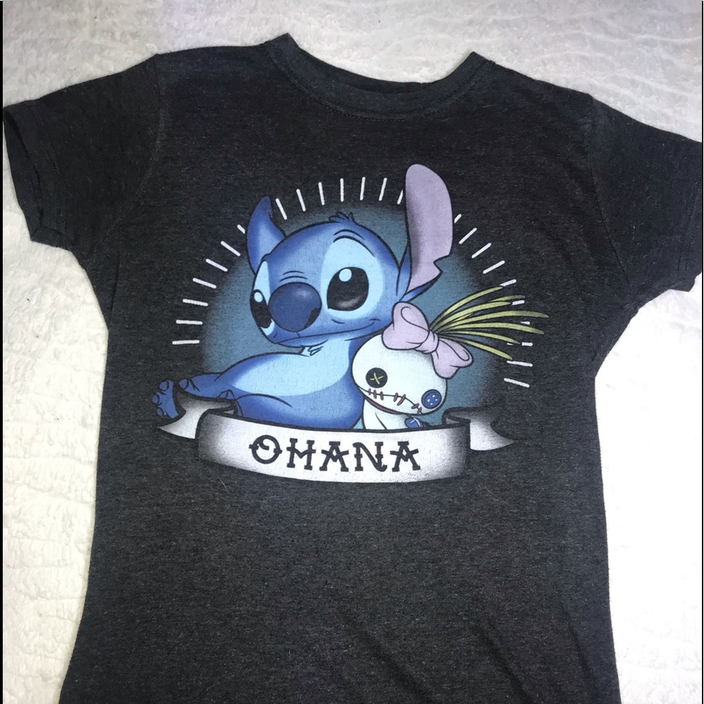 🎁  3/$20 - Disney’s Stitch t-shirt